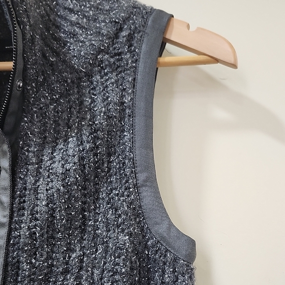 White House Black Market 23 % Wool 23 % Lane Charcoal Sleeveless Vest - Picture 7 of 16